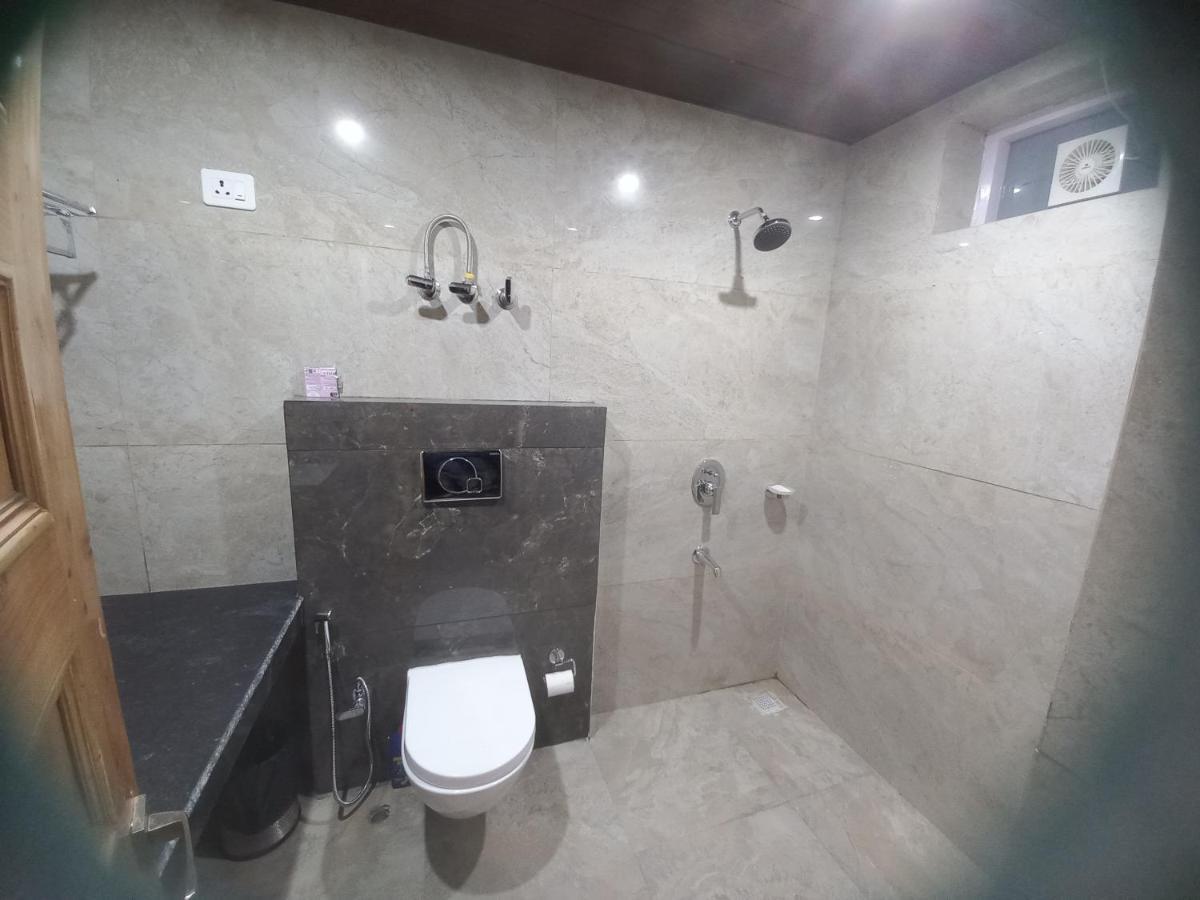 Humble Holiday Inn Kufri Simla 외부 사진