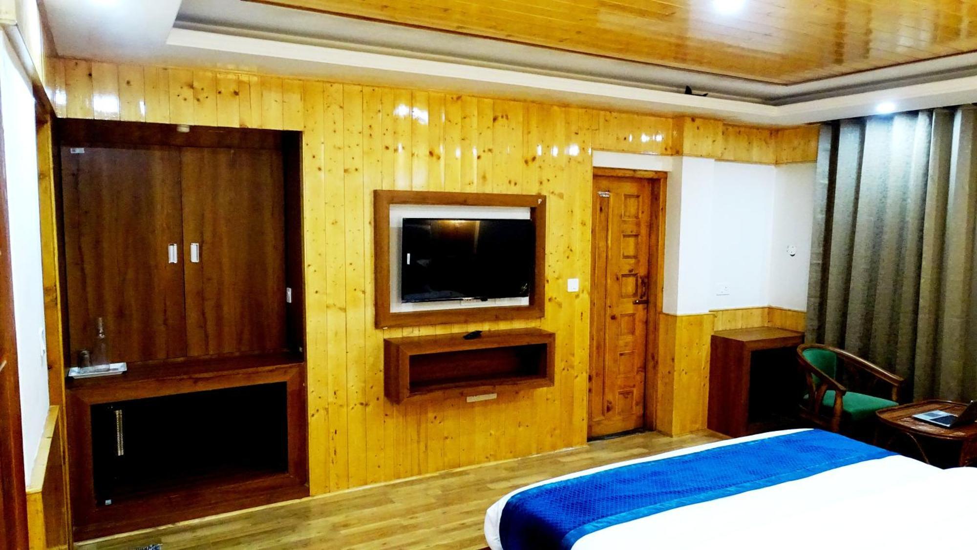 Humble Holiday Inn Kufri Simla 외부 사진